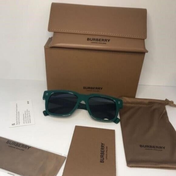 New - 💯 Original BURBERRY BE4394F HAYDEN SUNGLASSES","description":"BURBERRY BE - Picture 10 of 13